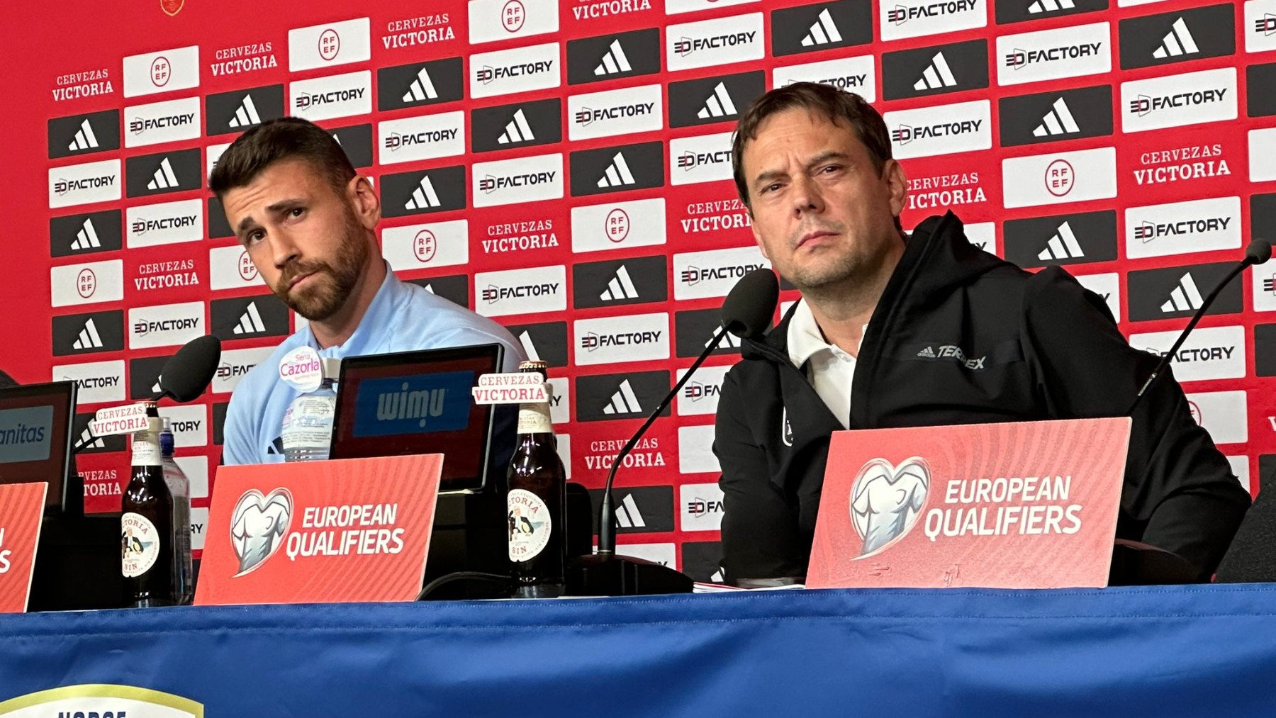 Unai Simón en rueda de prensa con España.