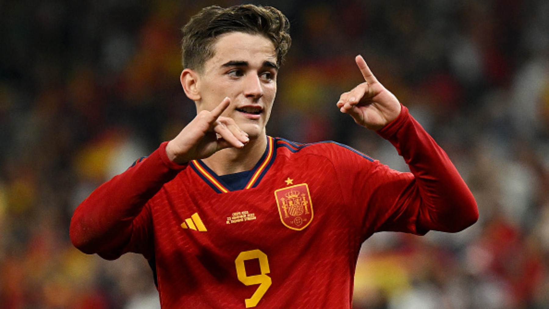 Gavi celebra un gol con la camiseta de la selección española. (Getty)