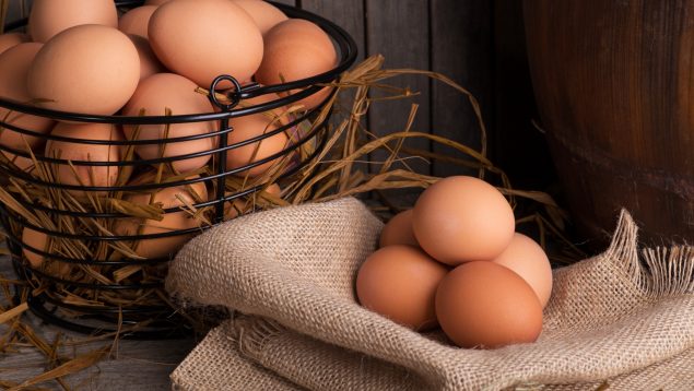El truco infalible para que no se te rompan los huevos al cocerlos