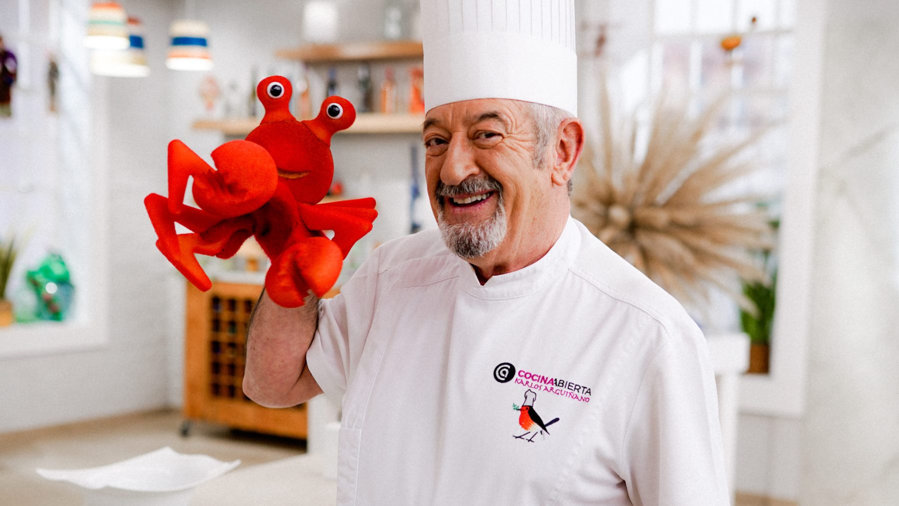 Karlos Arguiñano, el cocinero favorito de Papá Noel: ya van 10 años siendo  el best seller de las Navidades