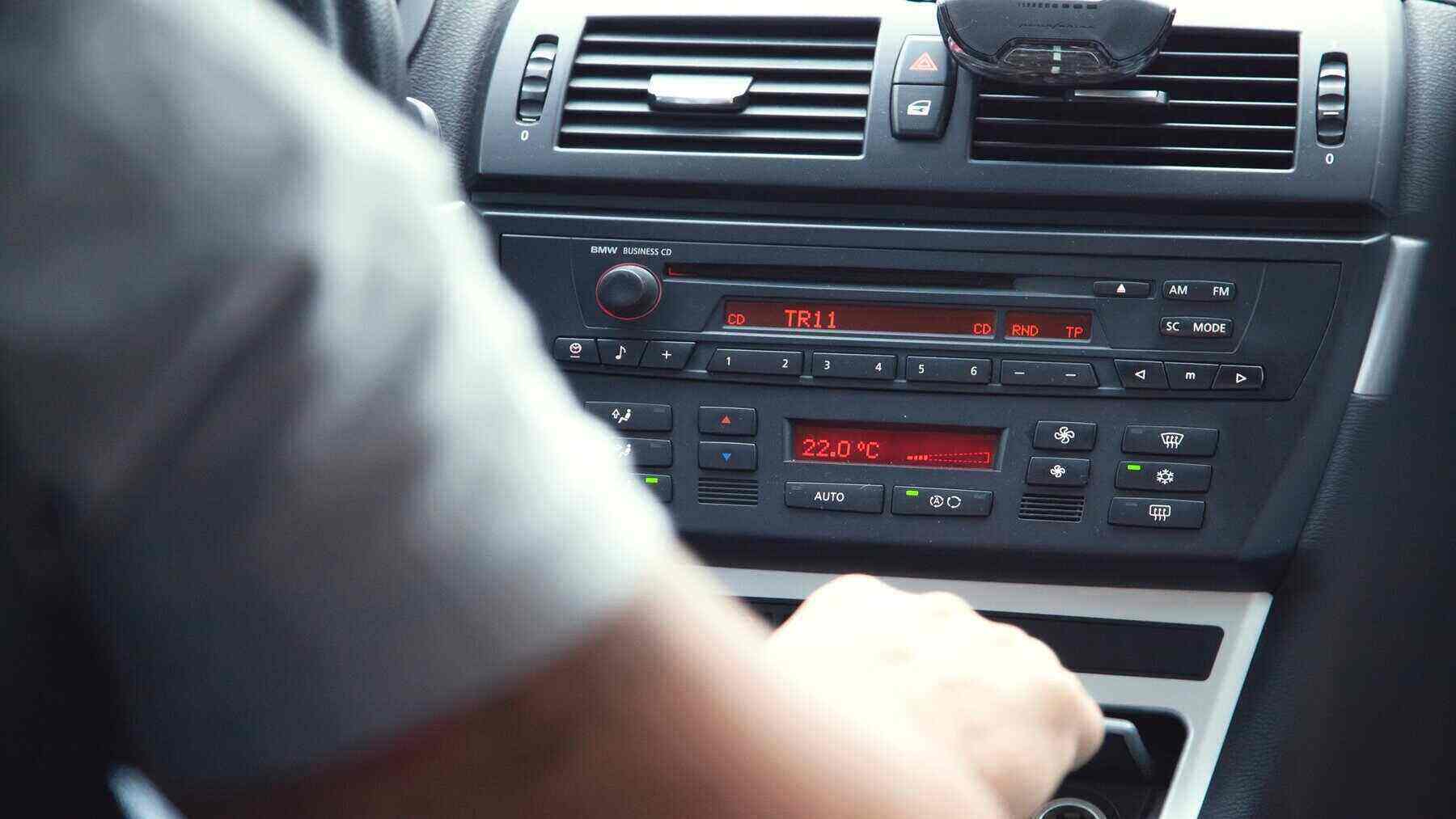 música en coche