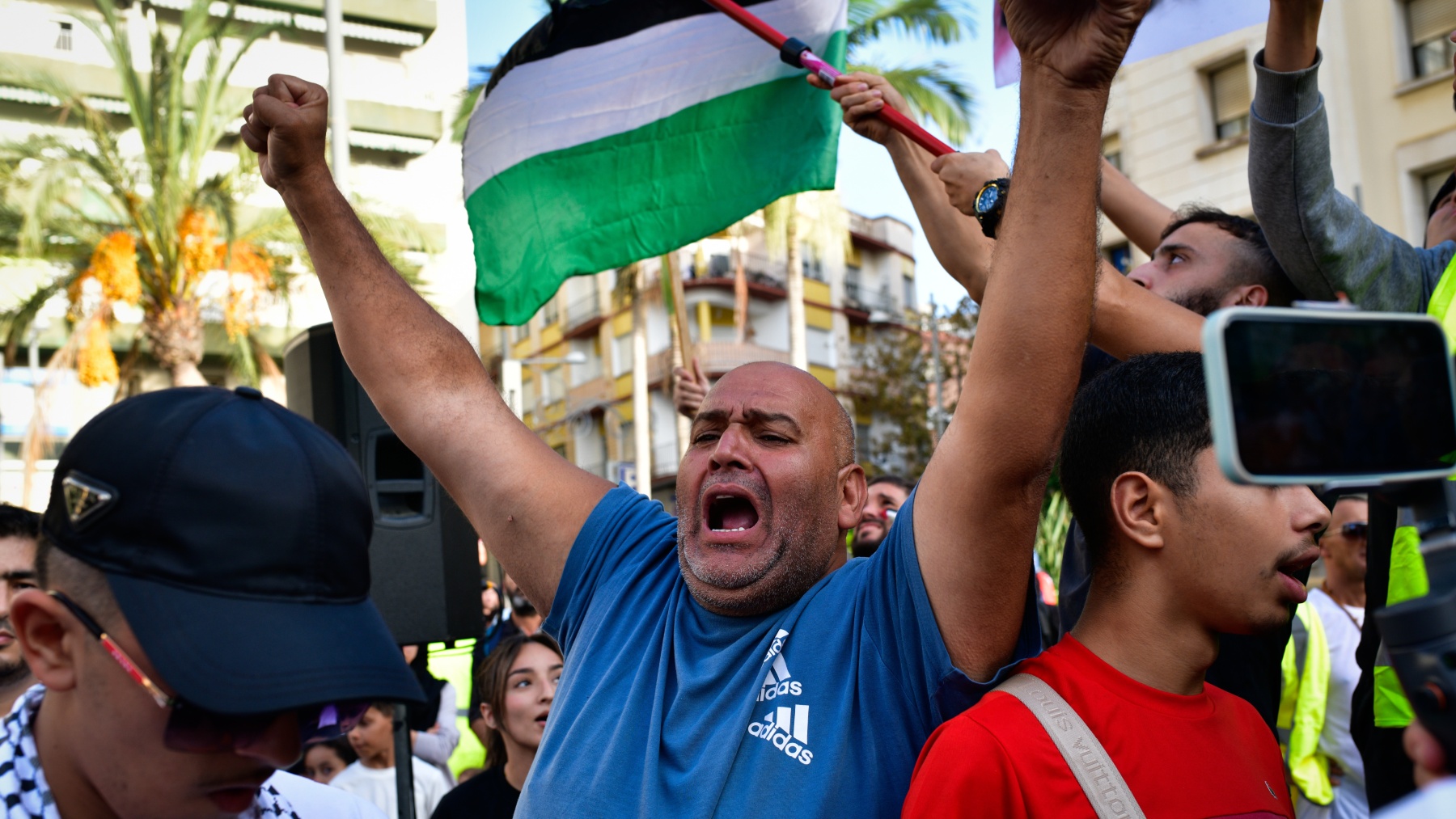 Manifestación en apoyo al pueblo palestino frente a la Delegación del Gobierno en Ceuta (EUROPA PRESS).