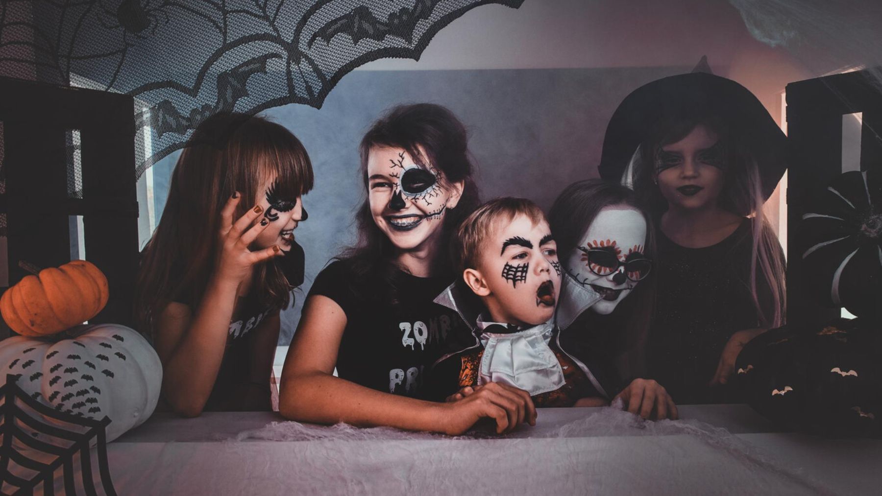 Descubre las mejores actividades y juegos para niños en Halloween