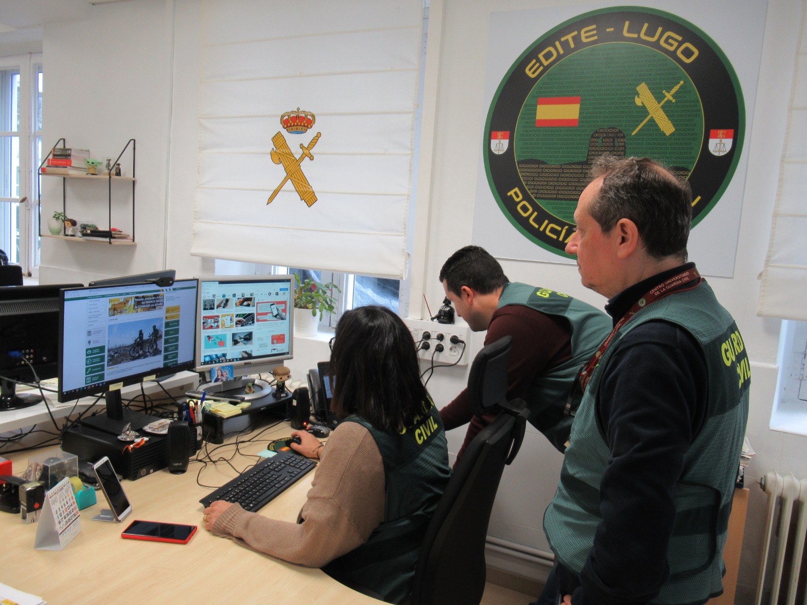 Miembros del equipo de Delitos Informáticos de la Guardia Civil de Lugo