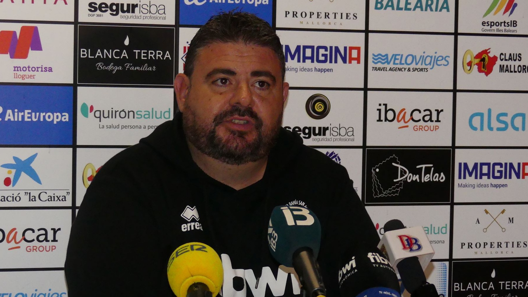 Pau Tomàs, en rueda de prensa
