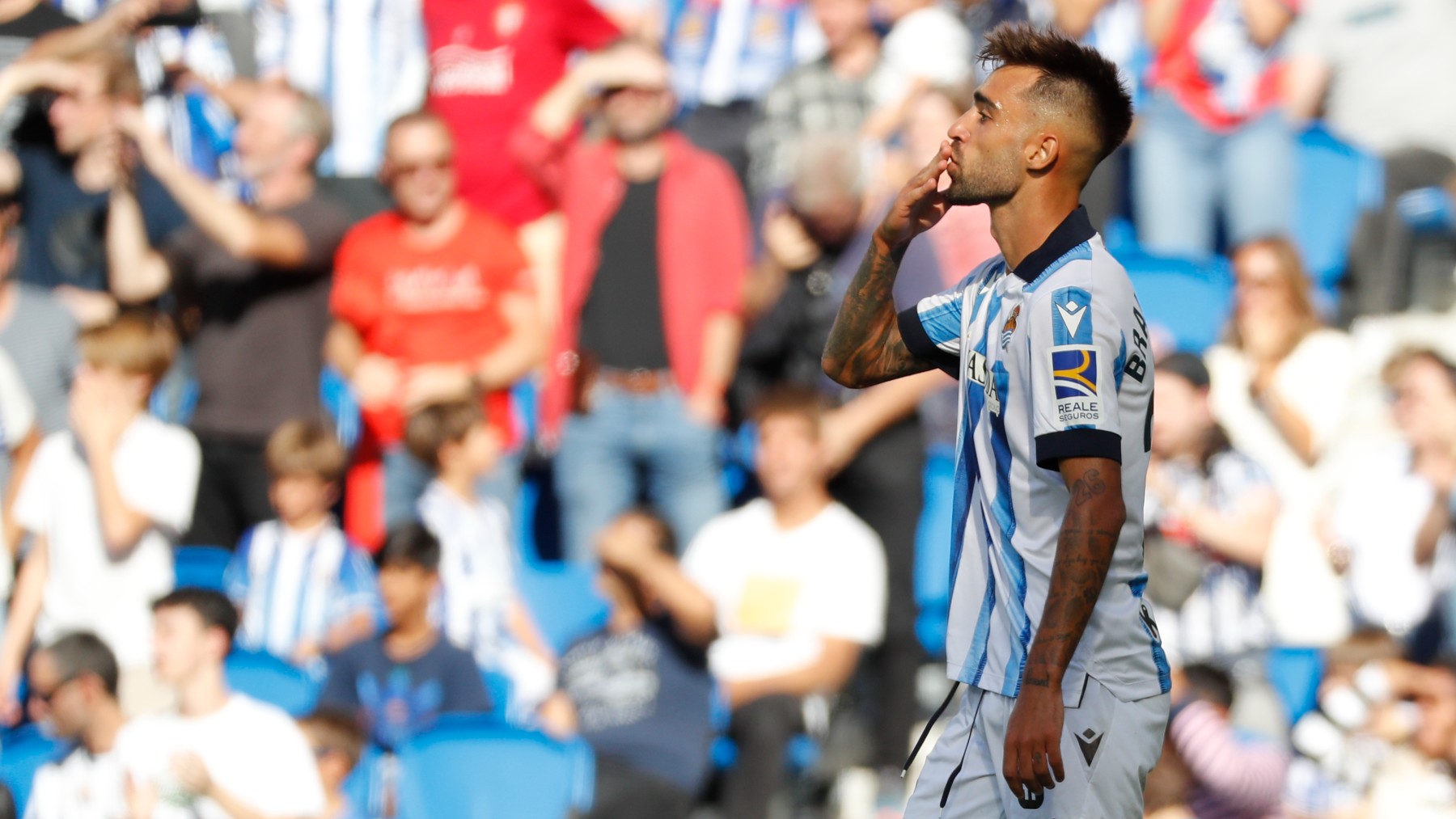 Brais Méndez anota el gol de la victoria. (EFE)