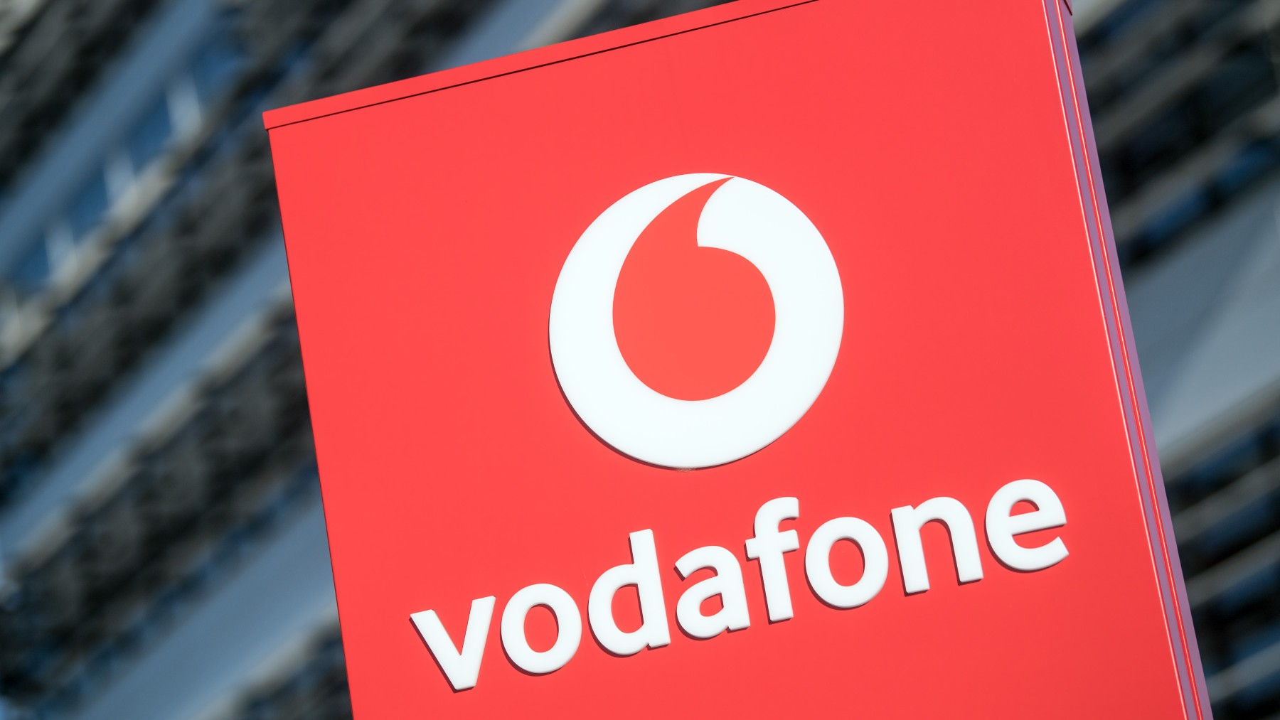 Zegona no tendría que comunicar a Bruselas una posible fusión entre Vodafone y MásMóvil en caso de que la fusión de éste y Orange fracasase.