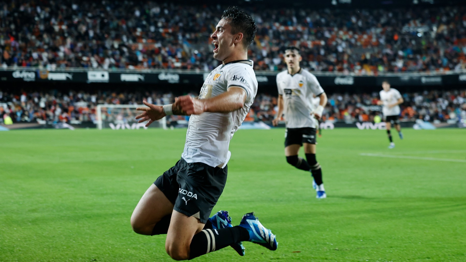 Hugo Duro celebra su gol ante el Cádiz. (EFE)