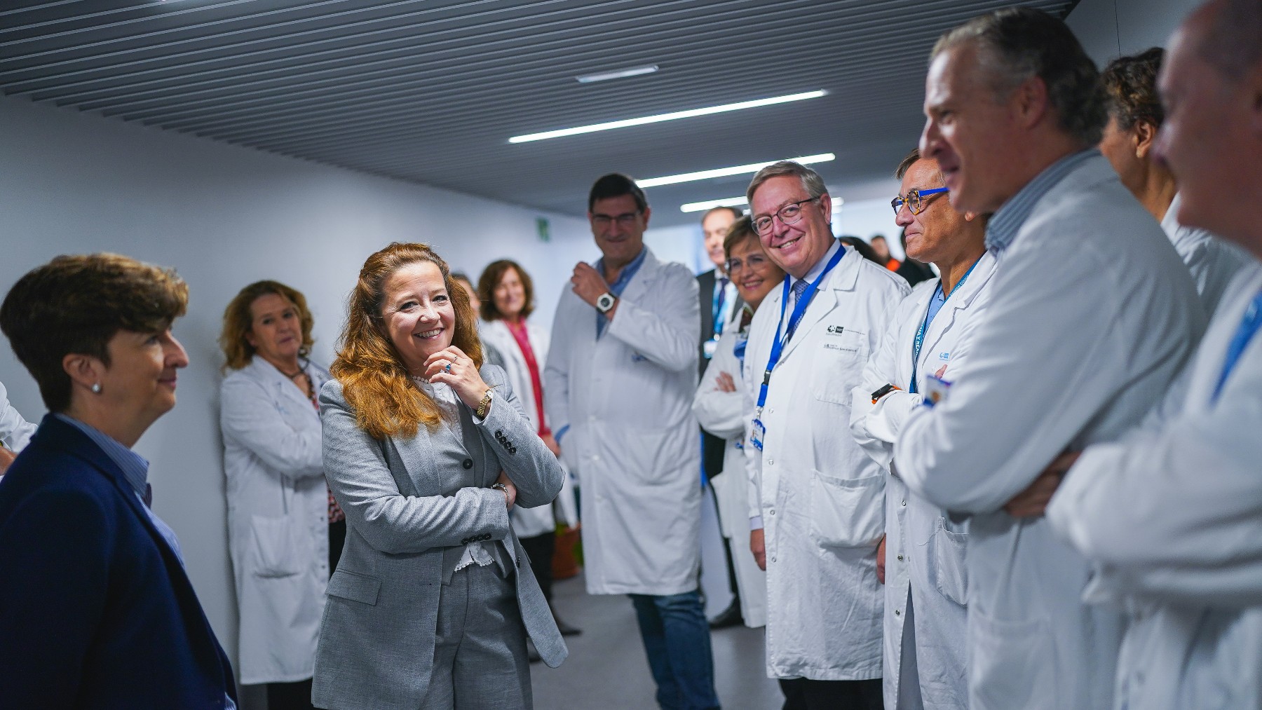 La consejera de Sanidad, Fátima Matute, durante la presentación de la sofisticada tecnología médica.