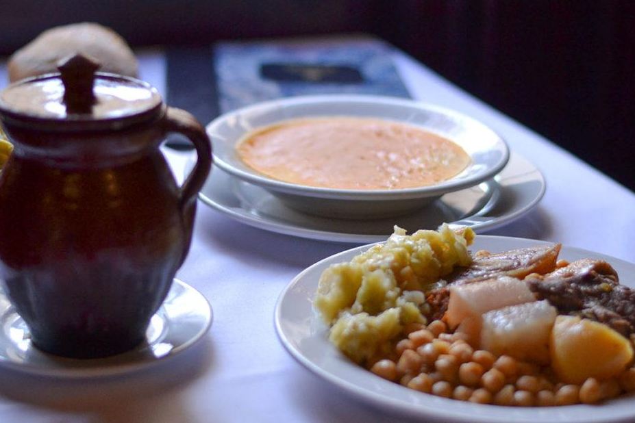 No te vas a comer un cocido igual: está en Madrid y es una delicia