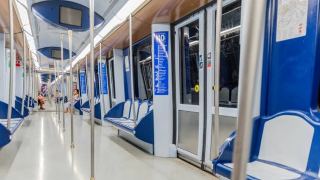 No te habías fijado antes, pero este es el motivo por que el que no hay relojes en el Metro de Madrid