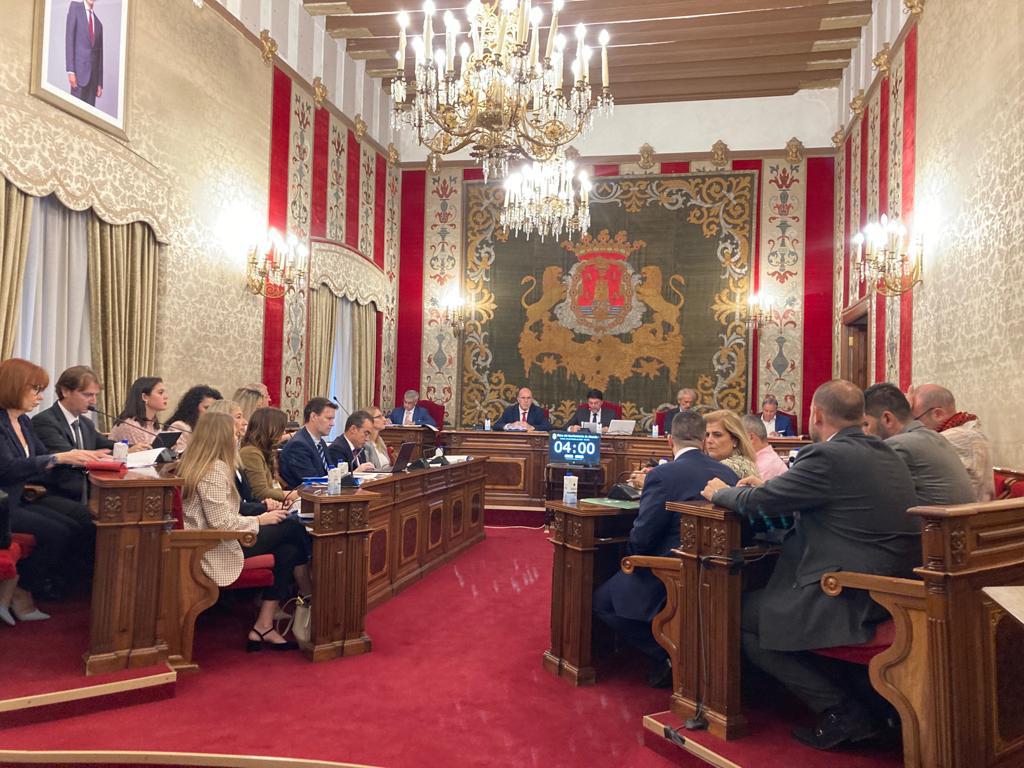 Un momento del Pleno del Ayuntamiento de Alicante, este jueves.