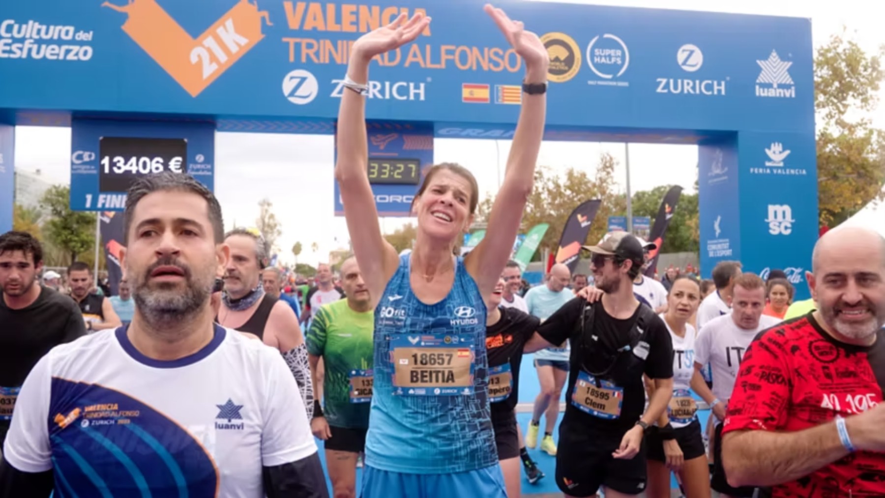 Ruth Beitia, en el medio Maratón de Valencia.