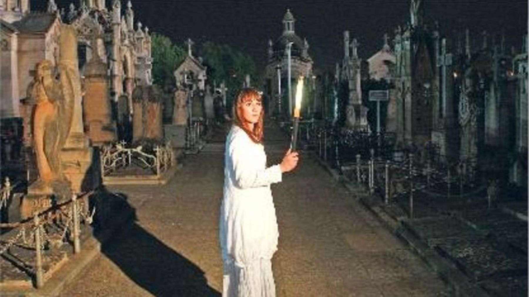 Visita nocturna guiada al cementerio de Palma.