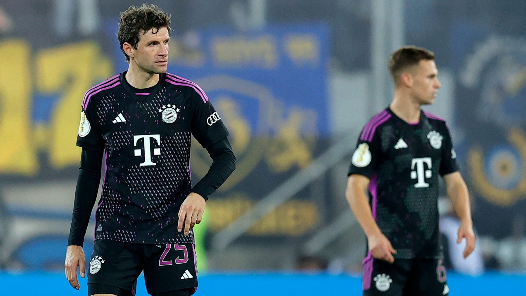 Müller, con el Bayern tras perder en Copa. (EFE)
