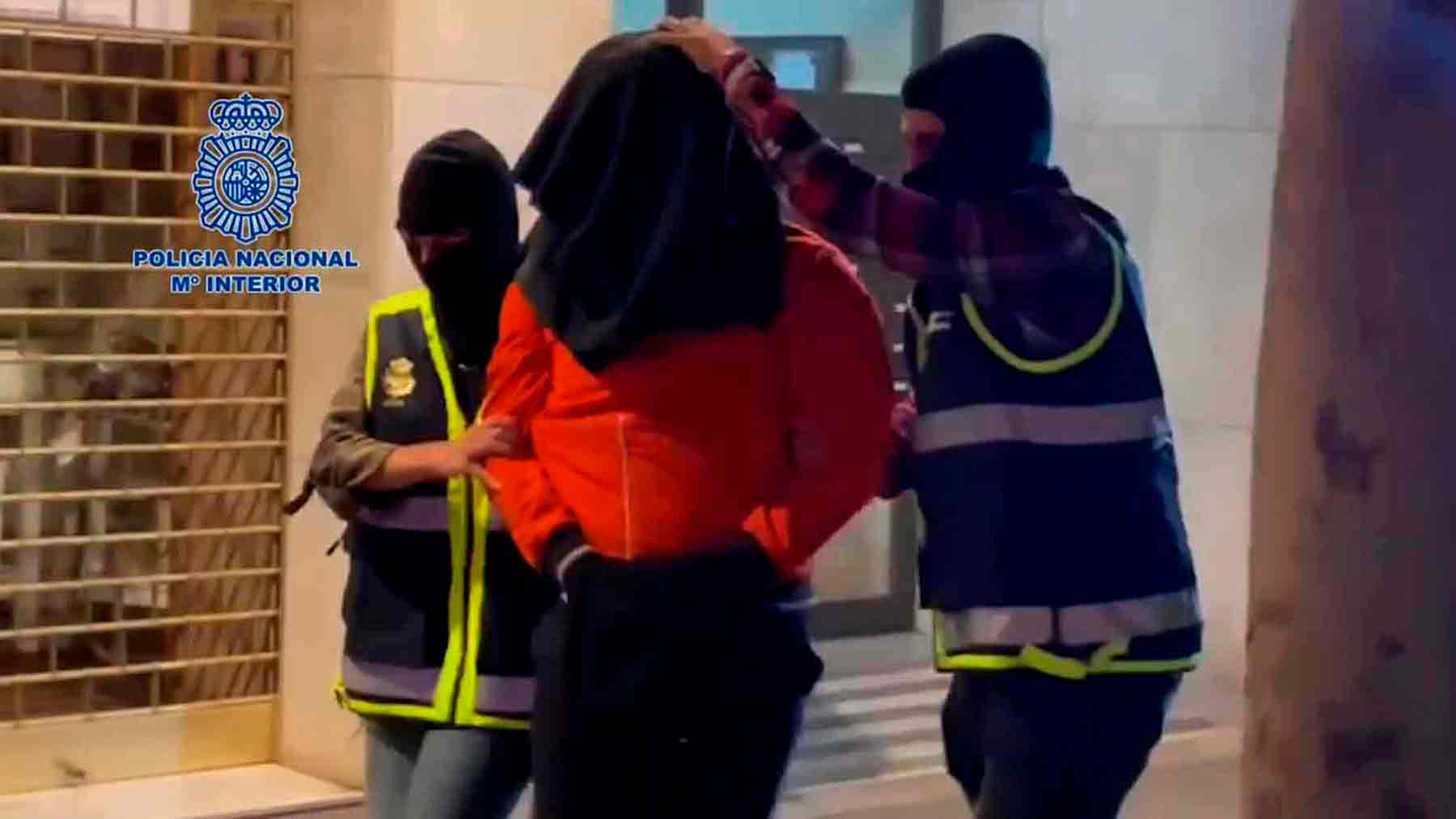 Momento de la detención del yihadista que alentaba a atentar en suelo español.
