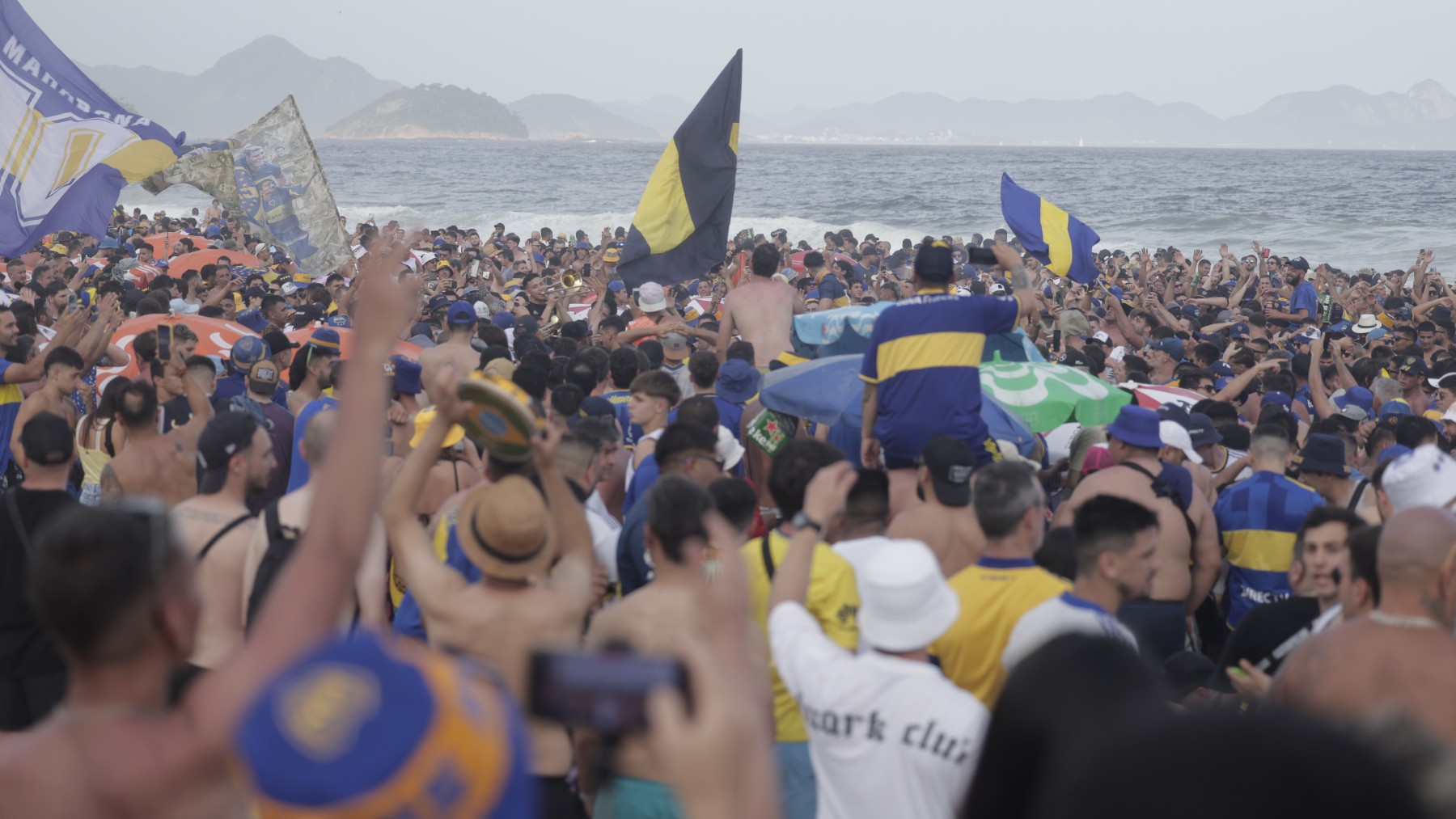 Afición de Boca Juniors en Copacabana (EFE)
