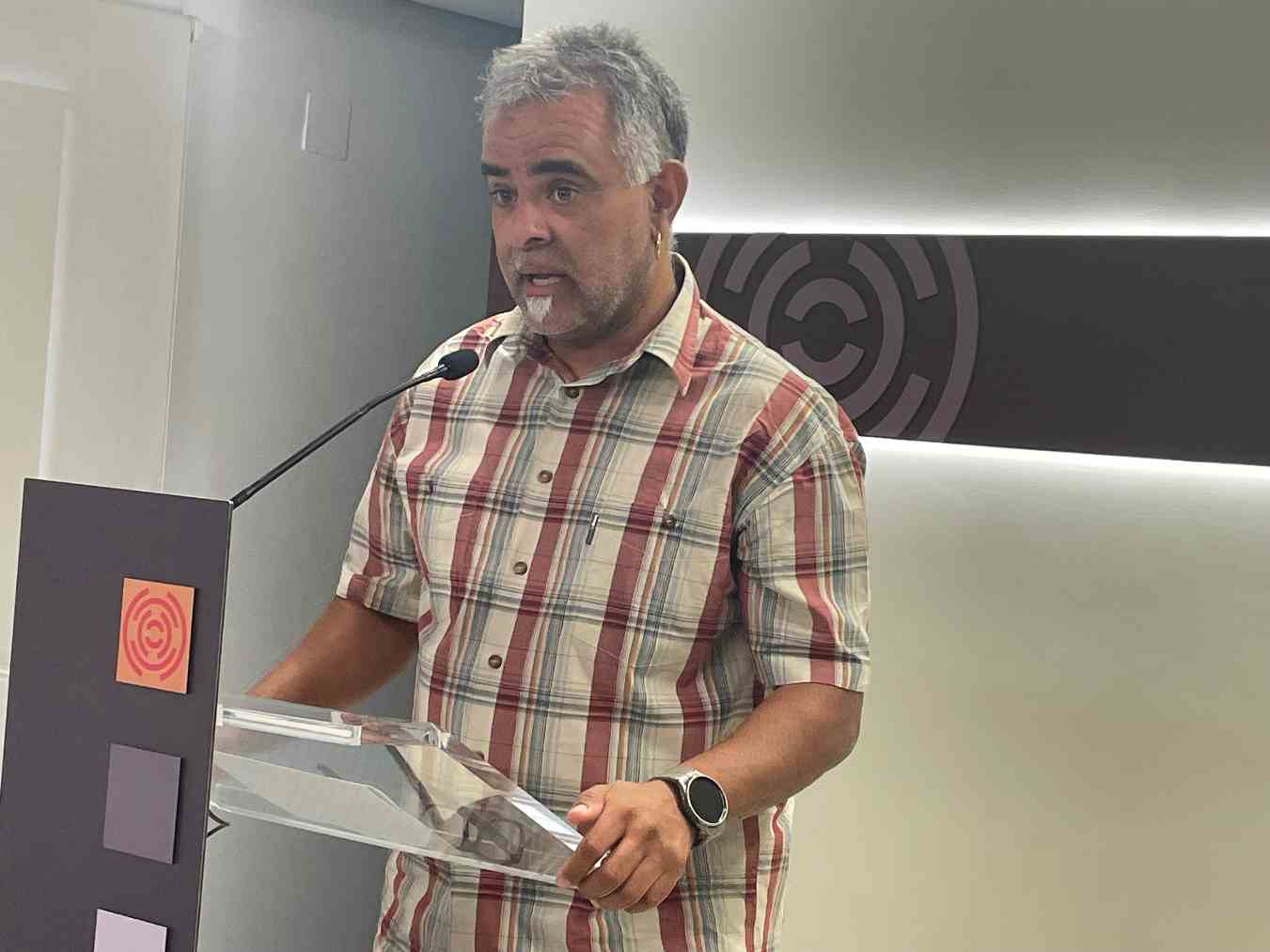 Diputado de Podemos en las Cortes de Aragón, Andoni Corrales