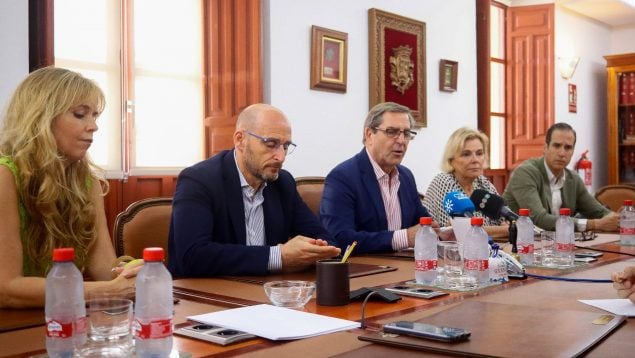 Abogados andaluces ven la democracia «seriamente amenazada» tras el acuerdo de Sánchez con Puigdemont