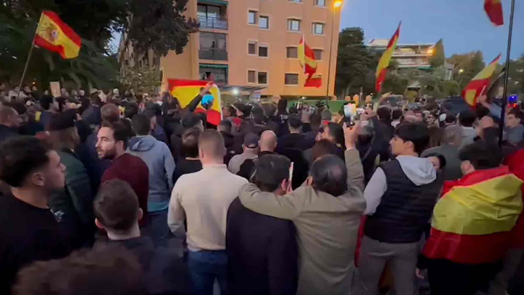 Multitudinaria protesta contra Sánchez en Málaga