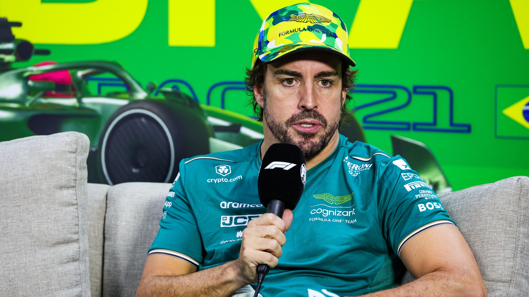 Fernando Alonso da una rueda de prensa en Interlagos. (Europa Press).