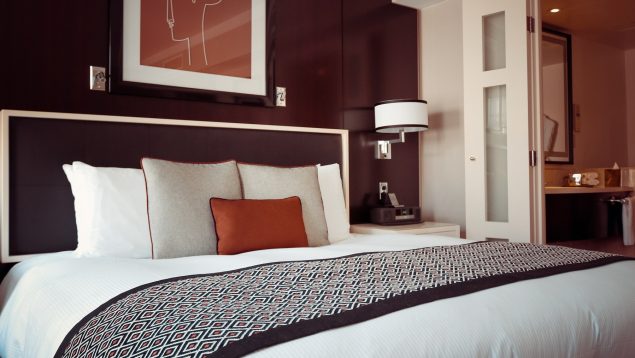 Estos son los mejores lugares de tu habitación para colocar un espejo