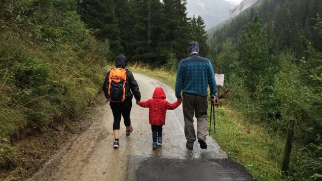 Estas son las rutas más bonitas y asequibles para hacer con niños este invierno en España