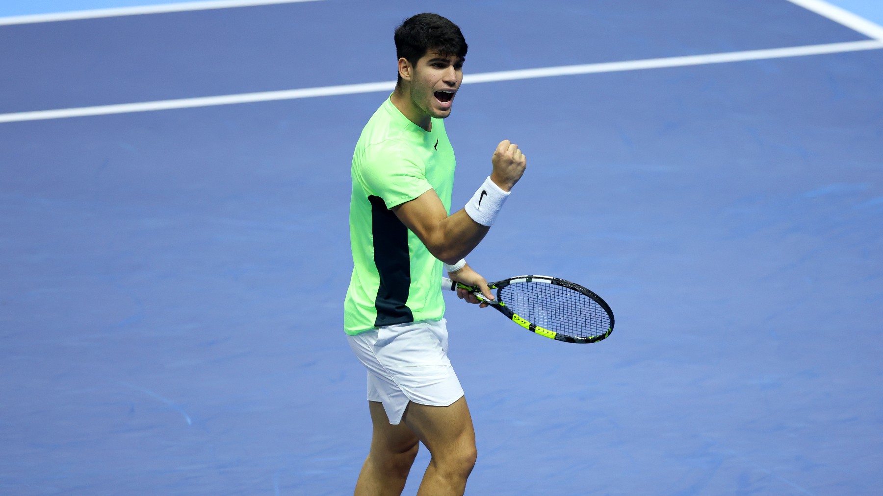 Carlos Alcaraz celebra un punto ante Rublev. (Getty)