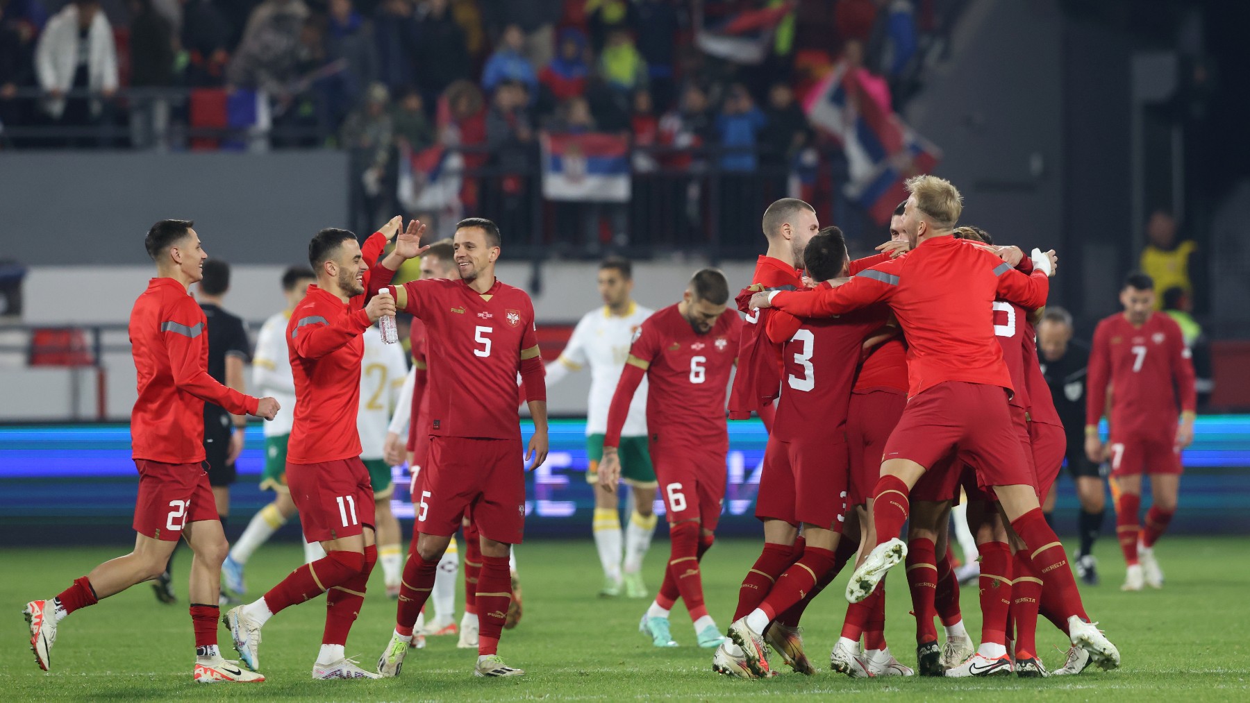 Serbia celebra su clasificación para la Eurocopa (EFE)