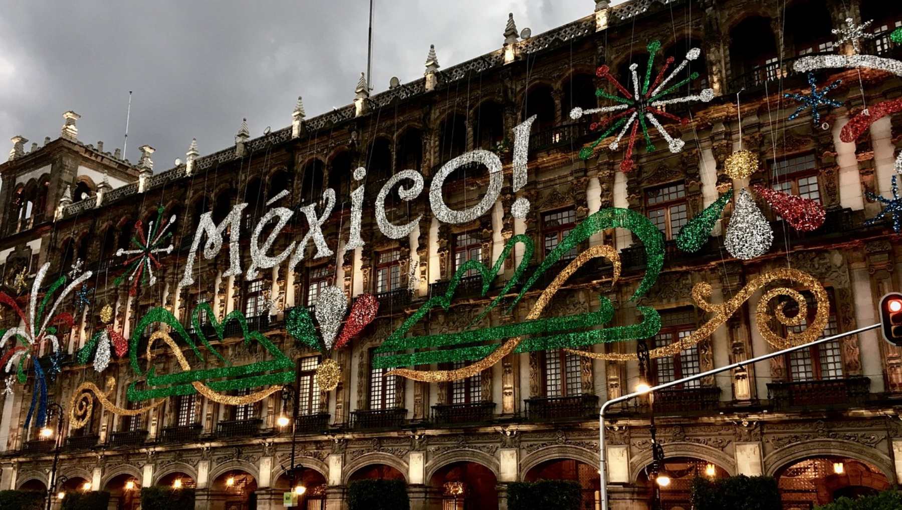 Fachada de un edificio en Mexico.