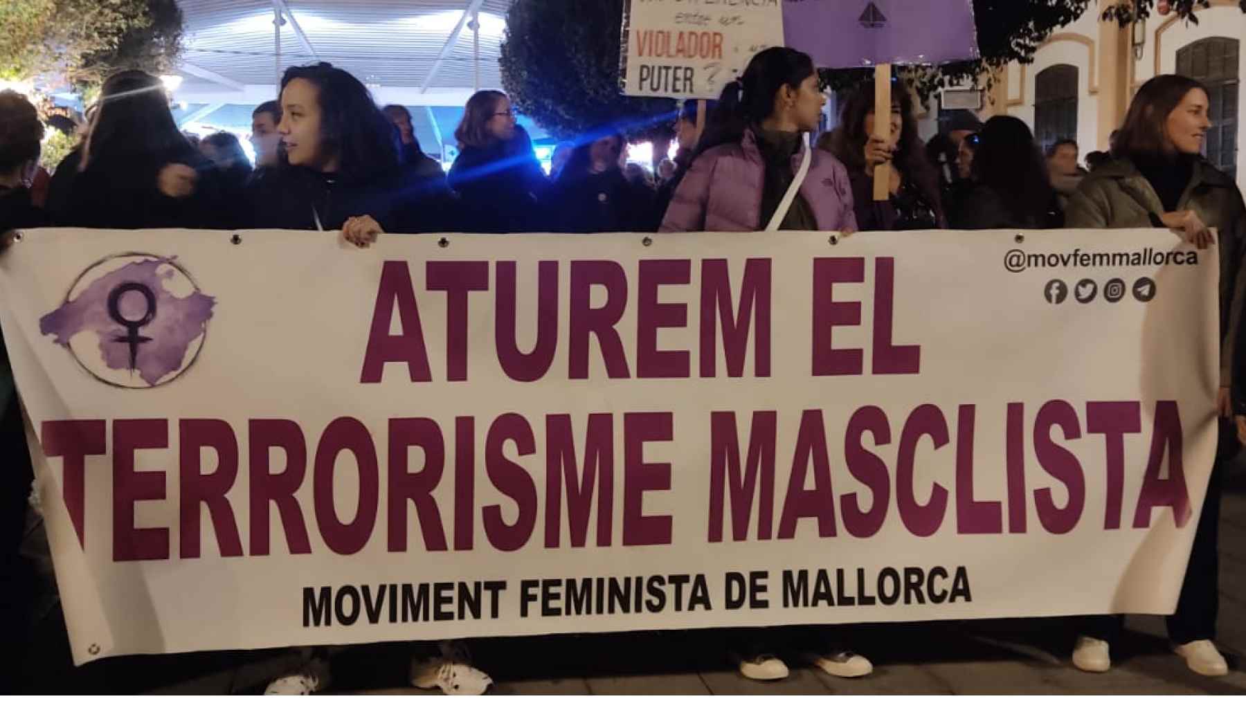 Imagen de la cabecera de la manifestación celebrada en Palma.