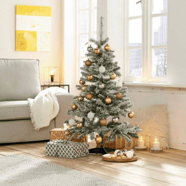 árbol, regalos, Navidad, Aldi