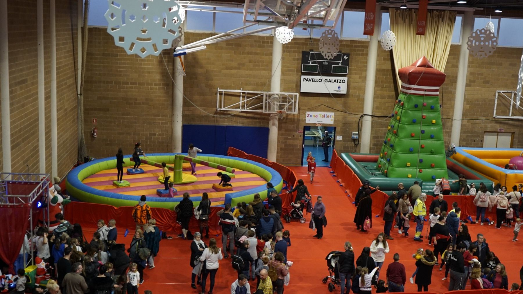 Parque infantil de Navidad en Calvià.