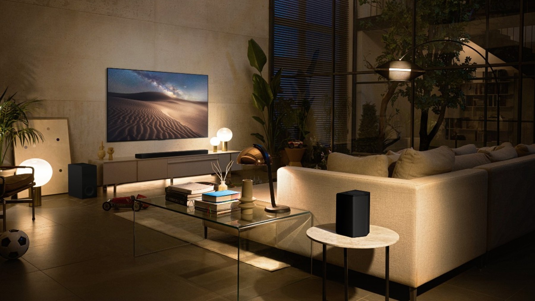 Consigue una Smart TV OLED de LG con 300€ de descuento ¡y una barra de sonido gratis!