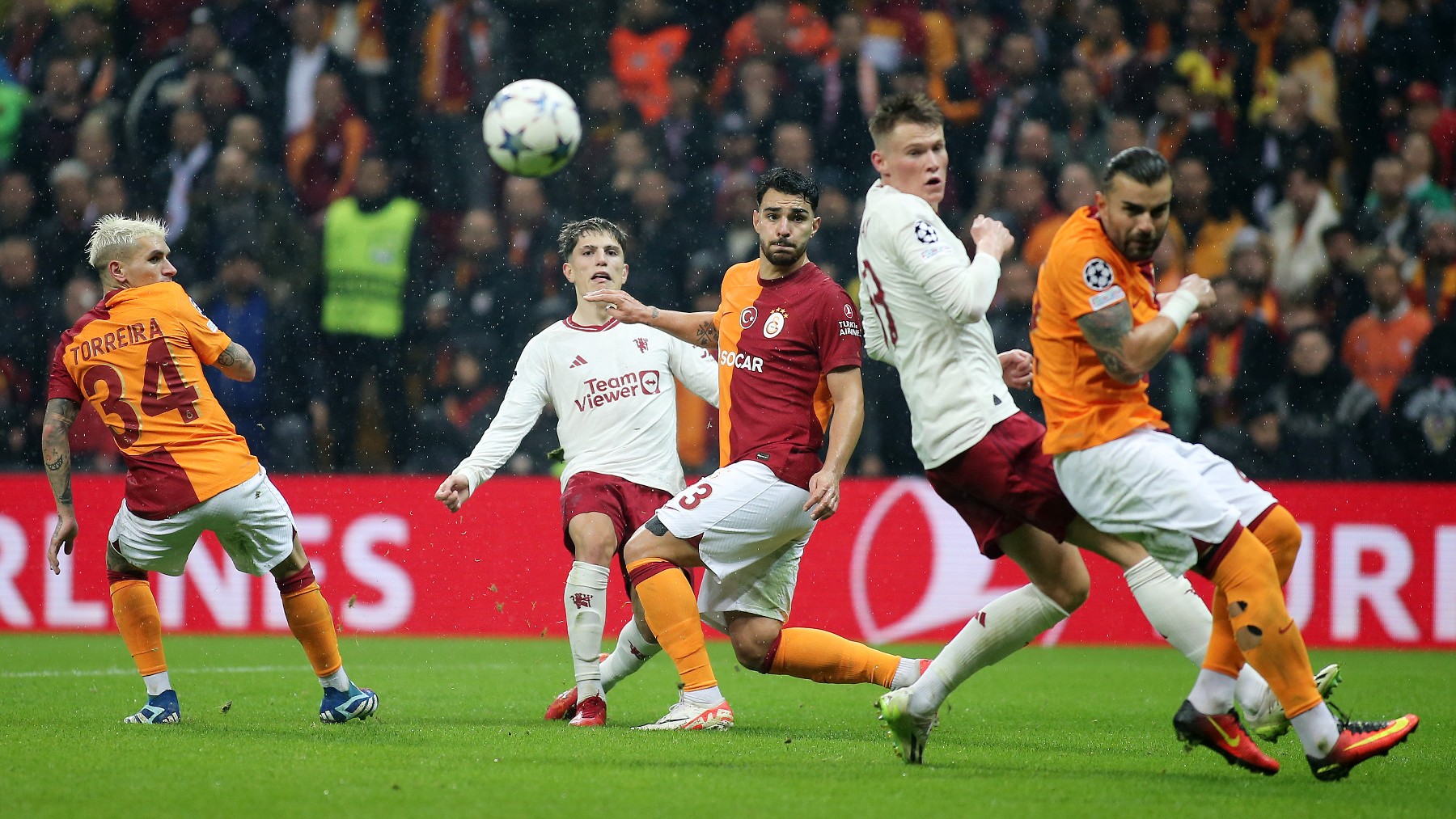 Un momento del Galatasaray-United. (Getty)