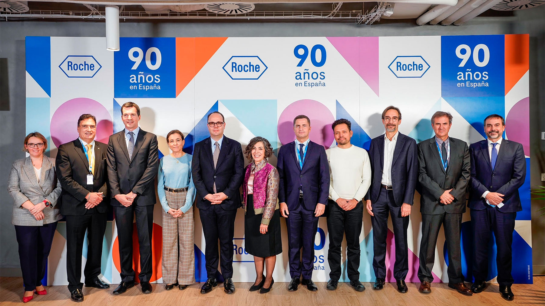 Más de 200 personas del mundo sanitario acompañaron a Roche durante la celebración de su 90 aniversario.