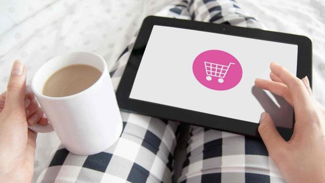 ¿Es buena idea comprar online de noche? La respuesta te sorprenderá