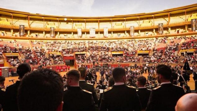 El certamen de bandas musicales celebrado en la plaza de toros de Los Califas.