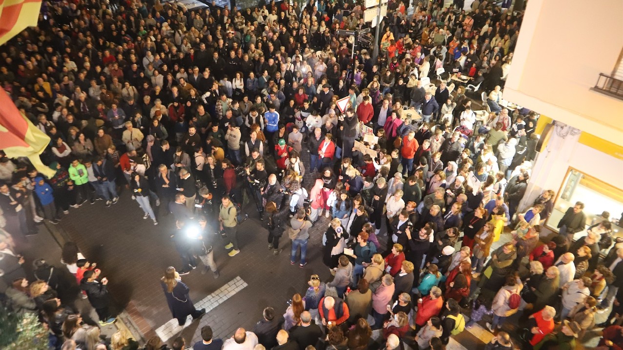 La multitudinaria concentración de este miércoles en la localidad valenciana de Sagunto. (Europa Press)