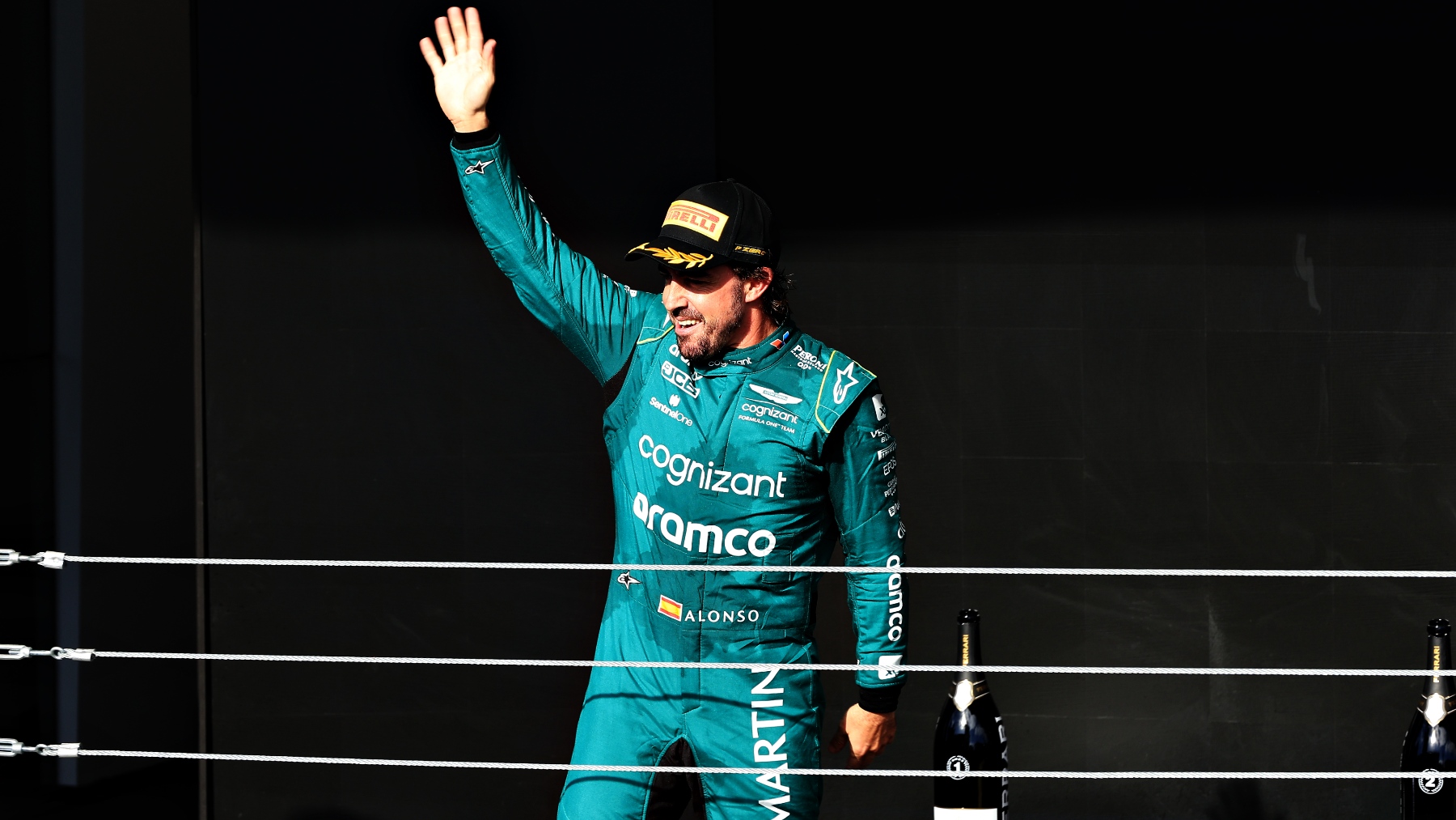 Fernando Alonso celebra su podio en Brasil. (Getty)