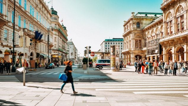 Austria necesita trabajadores españoles de forma urgente: sueldos de 2.000 euros y alojamiento incluido