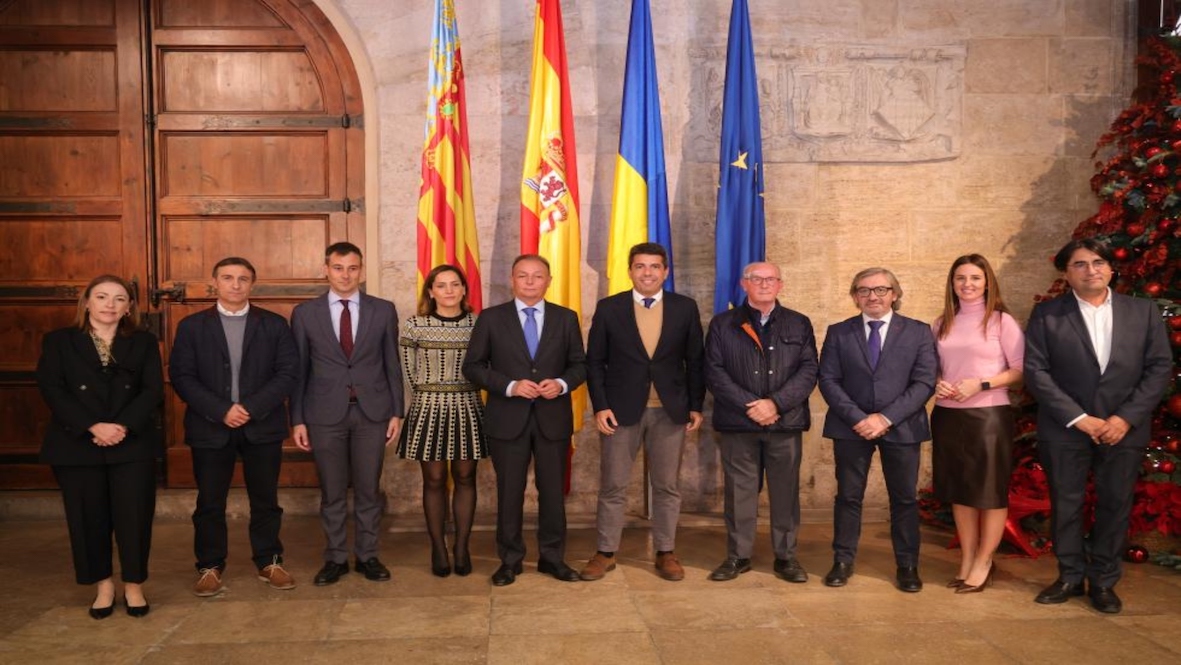 Mazón, con el presidente de la CEV Salvador Navarro y los representantes de las principales organizaciones agrarias valencianas.