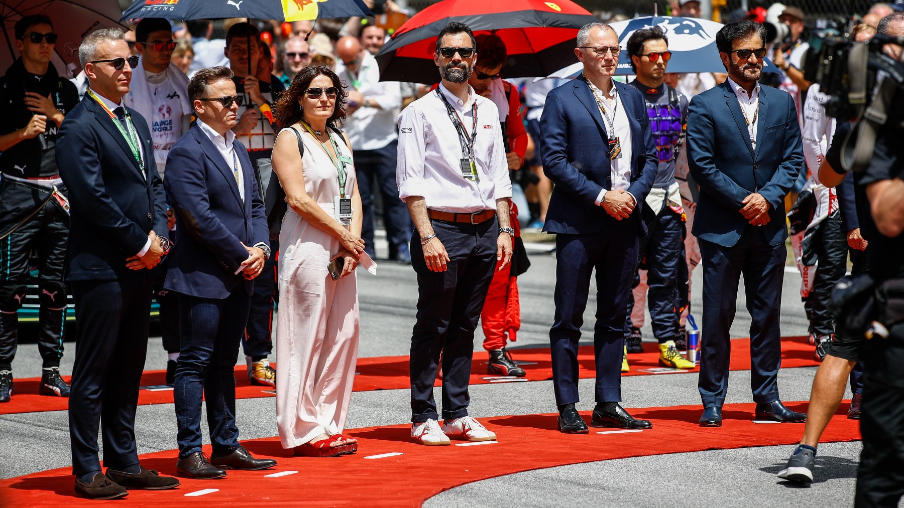 Foto de autoridades antes del último Gran Premio de España. (Europa Press)