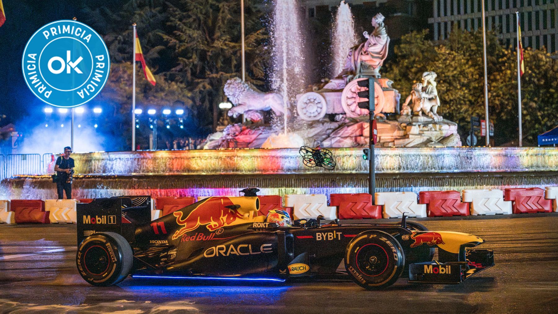Checo Pérez, en una exhibición en Madrid. (Europa Press)
