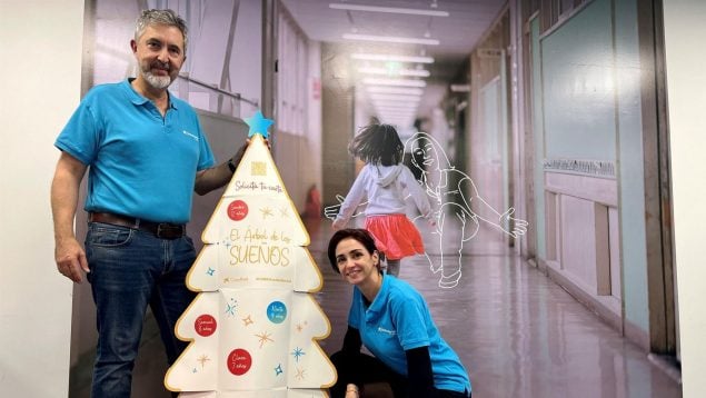 CaixaBank, el árbol de los sueños, regalos, niños, Navidad, Baleares