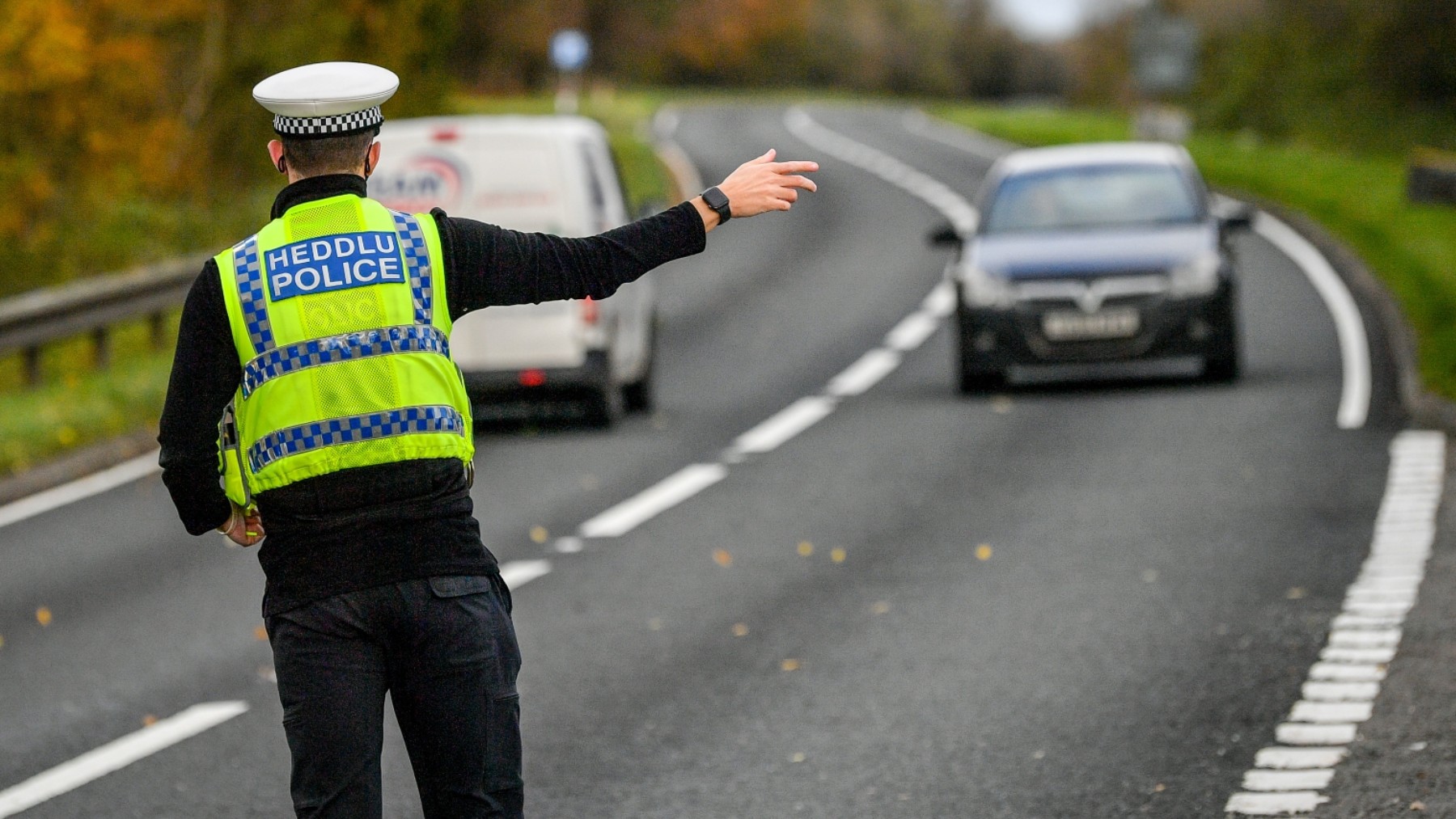 Un policía de Gales en un control de carretera (Foto: Ep)