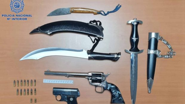 Armas
