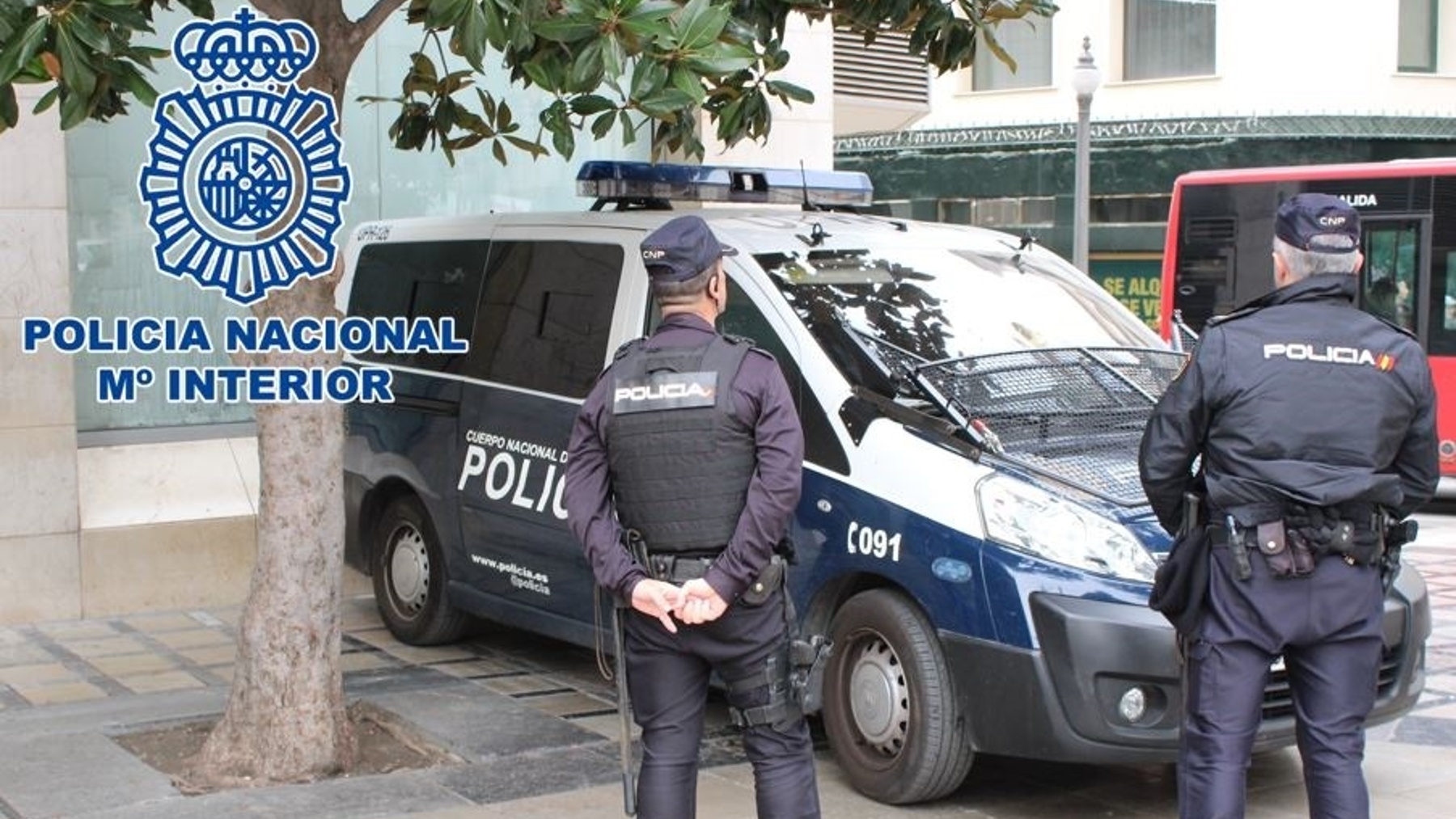 Agentes de la Policía Nacional (CNP).