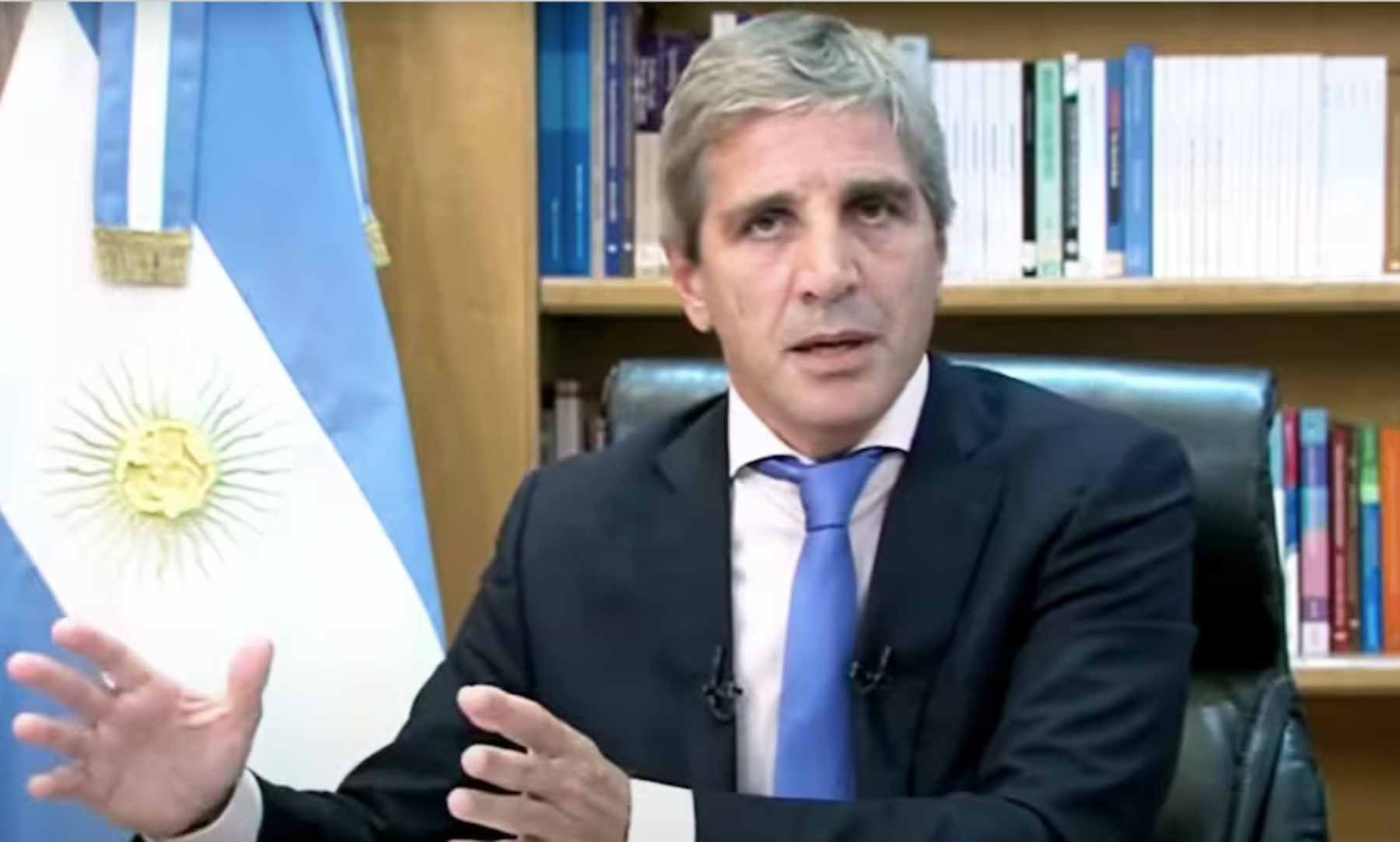 Luis Caputo.
