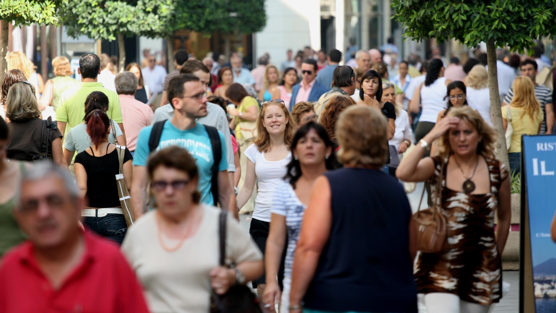 La población de Andalucía suma 100.000 habitantes en dos años y se acerca a los 8,6 millones (EUROPA PRESS).
